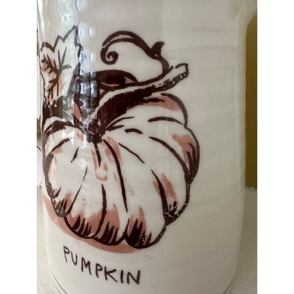 NWT Molly Hatch Pumpkin Harvest 56 Ounce Ceramic Pitcher - Picture 5 of 13